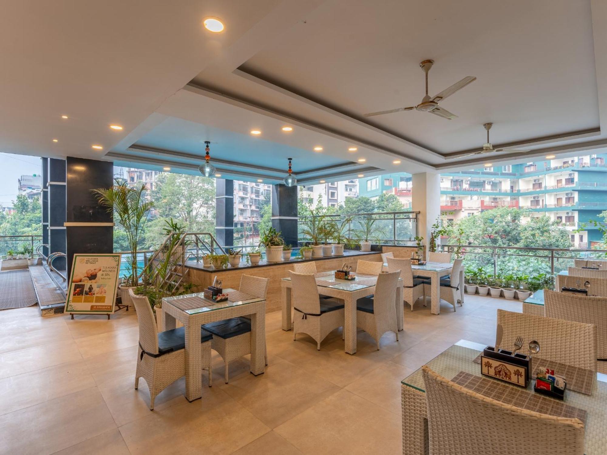Moustache Rishikesh Luxuria Hostel Ngoại thất bức ảnh