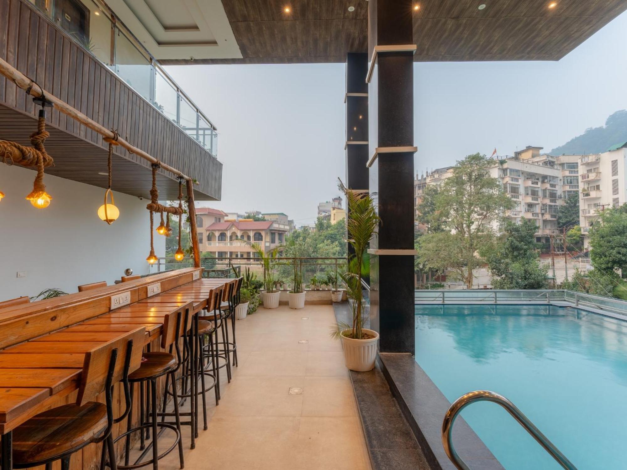 Moustache Rishikesh Luxuria Hostel Ngoại thất bức ảnh